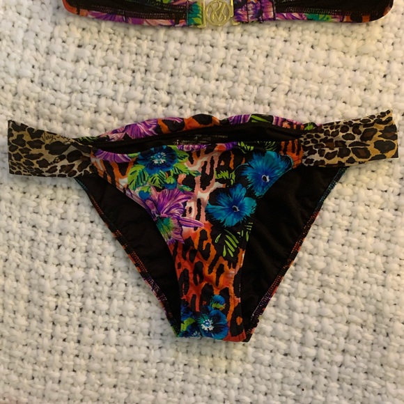 Multi pattern push up bikini with bottoms - Picture 3 of 4